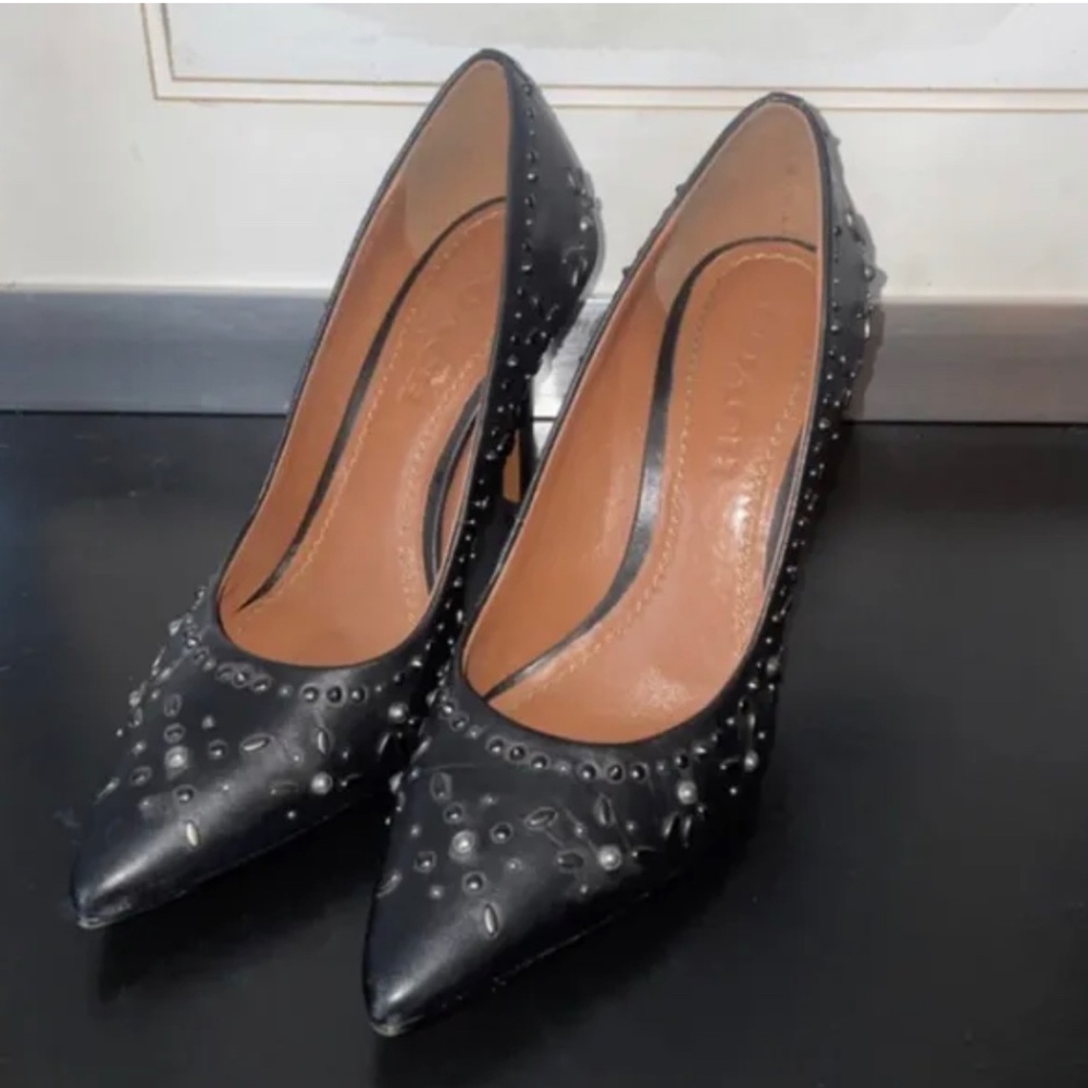 COACH Prairie Rivet Waverly Black Leather Studded 4” Heels Size 7.5